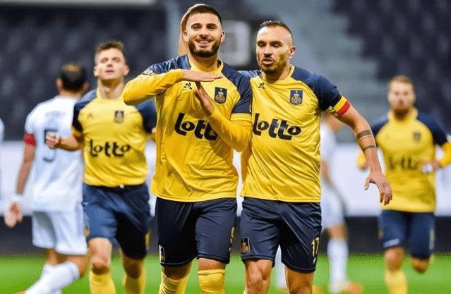 尽管全场比 尽管全场比