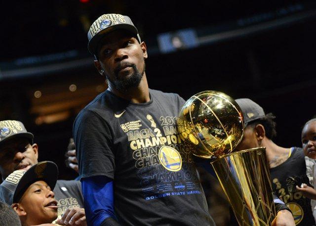 步站稳脚跟 步站稳脚跟